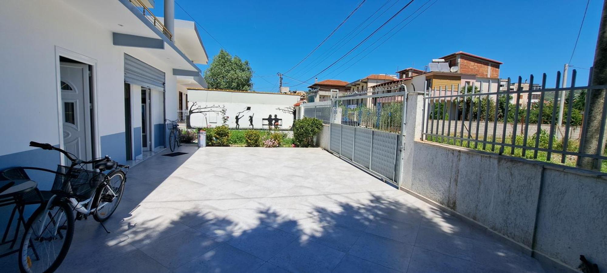 Villa Likaj Берат Екстериор снимка