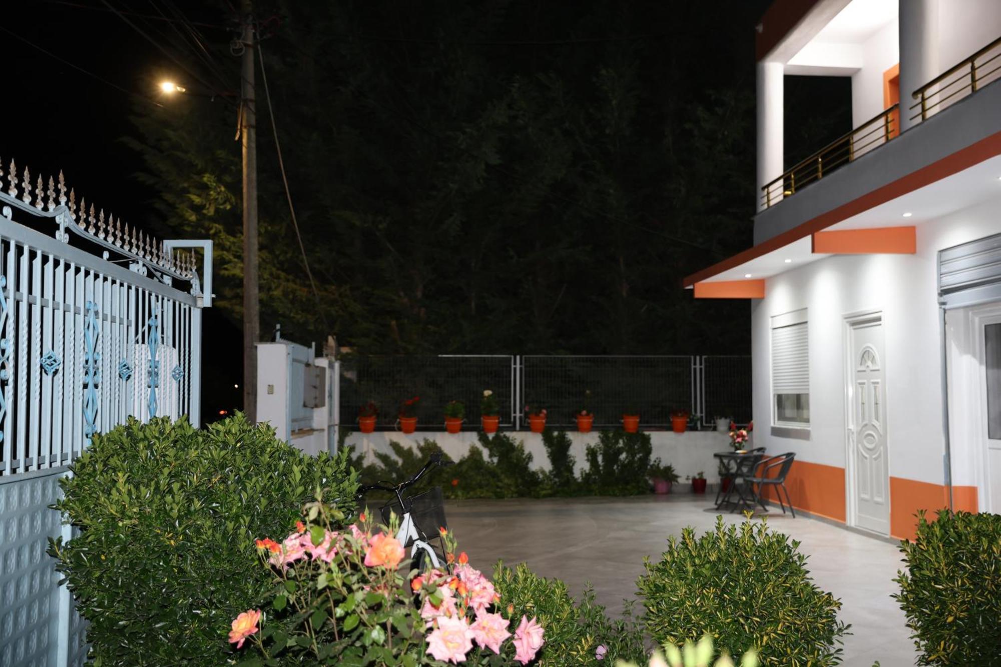 Villa Likaj Берат Екстериор снимка